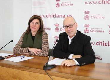 Pepa Vela y Jesús Romero durante la presentación