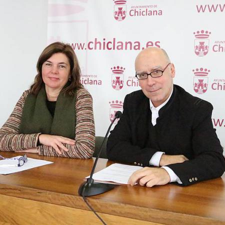 Pepa Vela y Jesús Romero durante la presentación